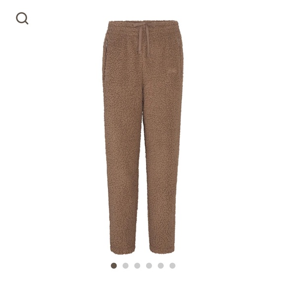 SKIMS teddy jogger in color desert - medium NWT - Picture 1 of 5